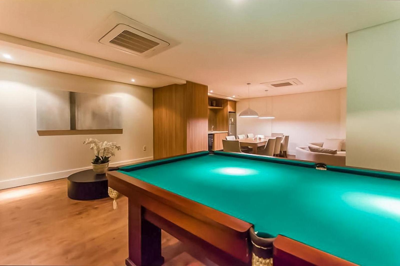 Apartamento 2 Dorms Andar Alto Com Piscina Aquecida Pinheiros - 5 Pessoas *