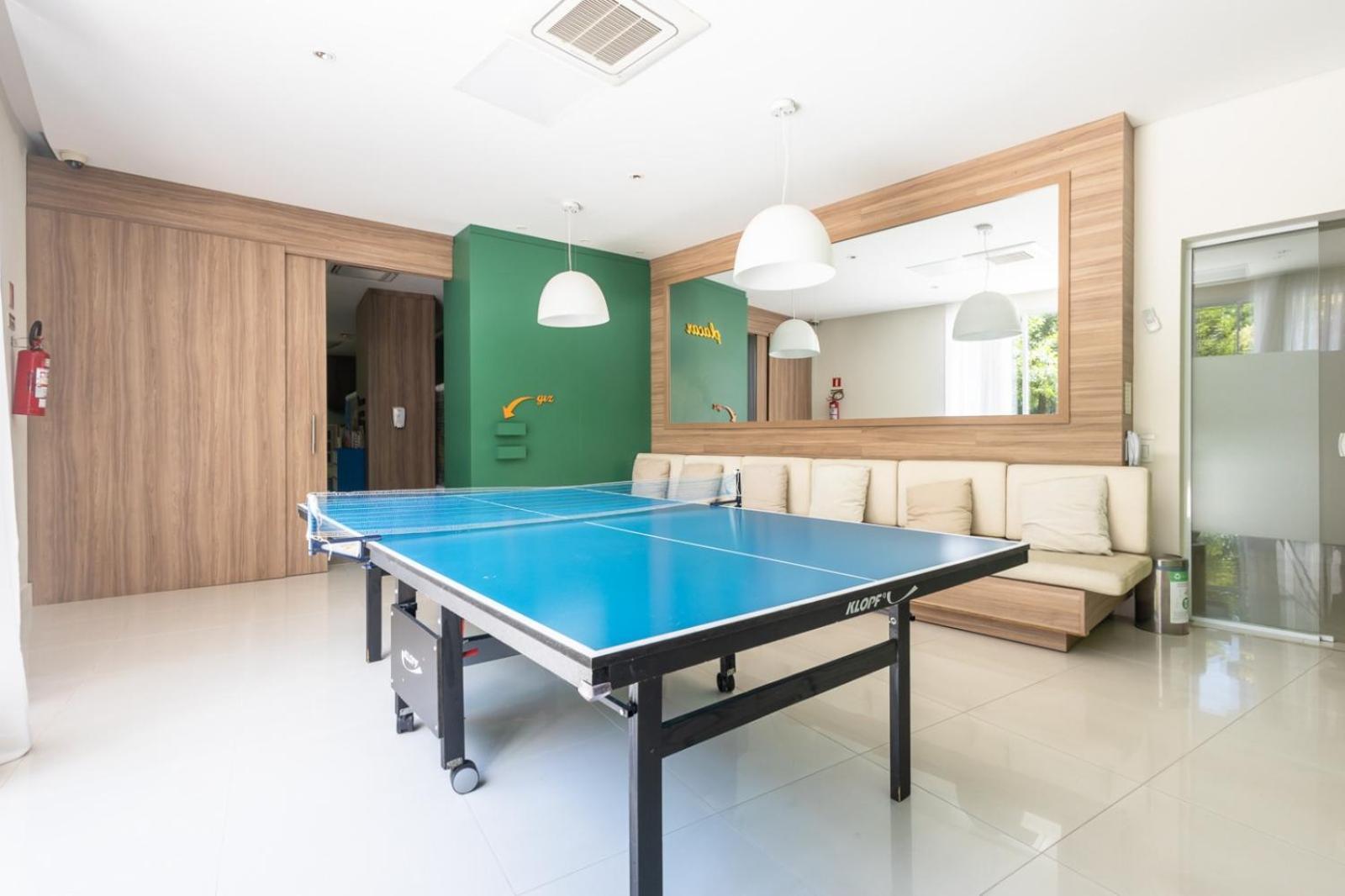 Apartamento 2 Dorms Andar Alto Com Piscina Aquecida Pinheiros - 5 Pessoas *